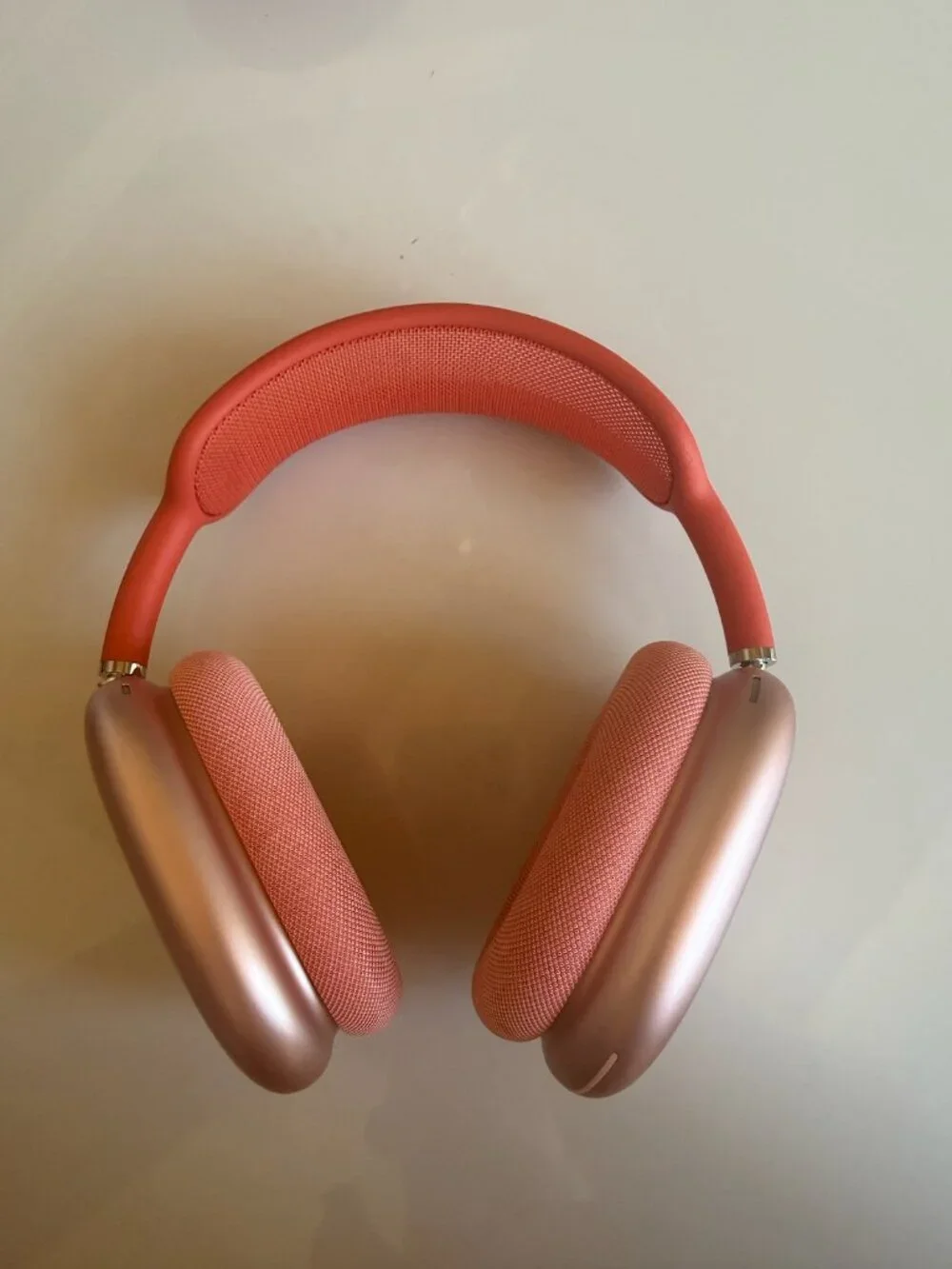 Apple AirPods Max 2 in Orange